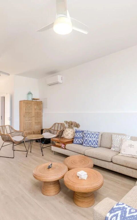 Aya Thekla Beach House: Living Room
