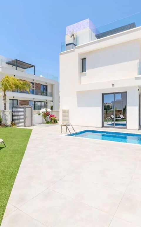 By the Beach - Emerald Seaview Villa: Building Exterior, Garden, Outdoor, Pool