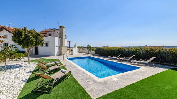 Kymma Seaview #24: Building Exterior, Garden, Outdoor, Pool