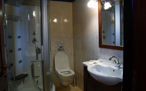 Accommodation Suite Price Elias