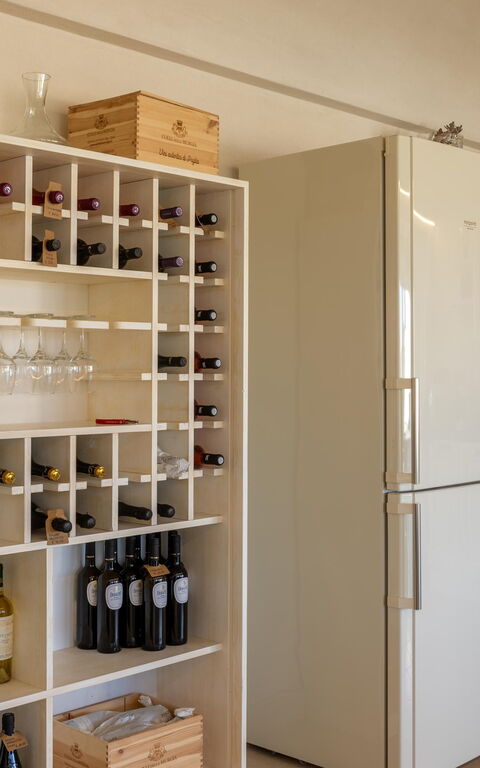 Villa Calanthia: Kitchen
