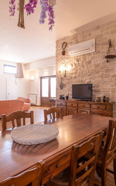Villa Icaria: Dining Room