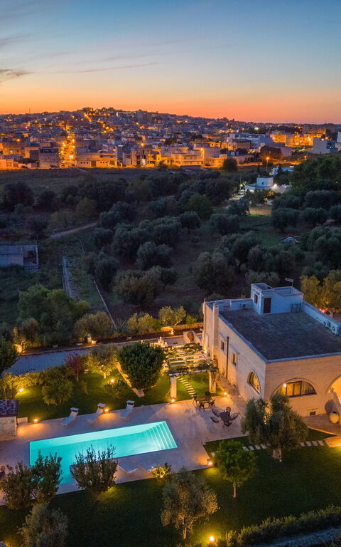 Villa Icaria: Pool, Scenic View