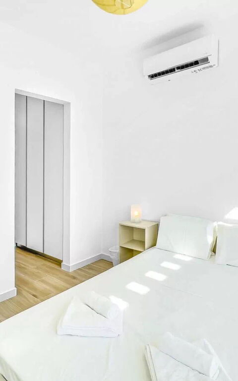 Azure Seaview- Garnet Villa: Bedroom