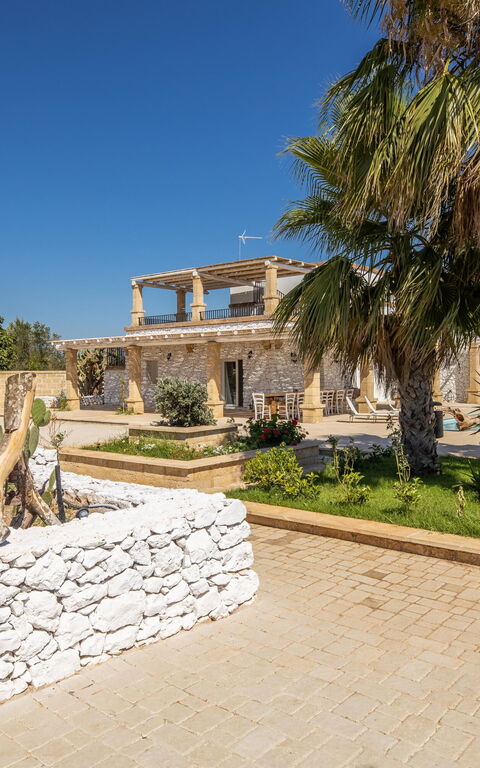 Villa Ametista: Building Exterior, Garden, Outdoor