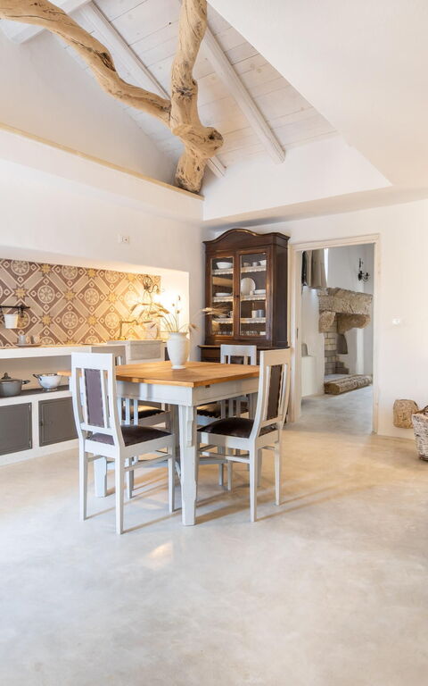 Villa Ametista: Dining Room, Kitchen
