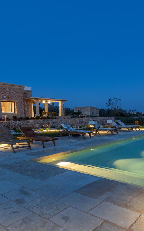 Villa del Cedro: Building Exterior, Outdoor, Pool