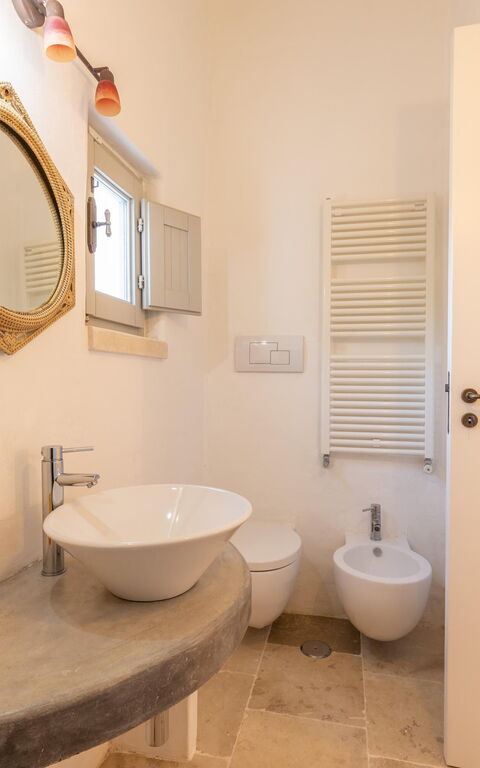 Sentiero della Valle: Bathroom