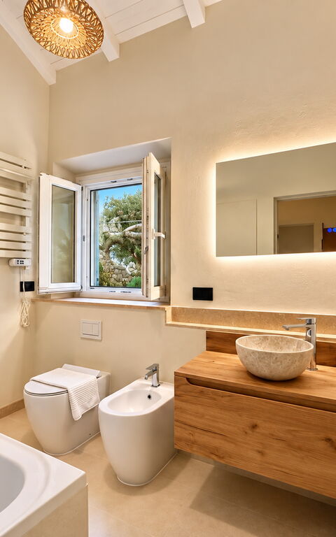 Roc Villa: Bathroom