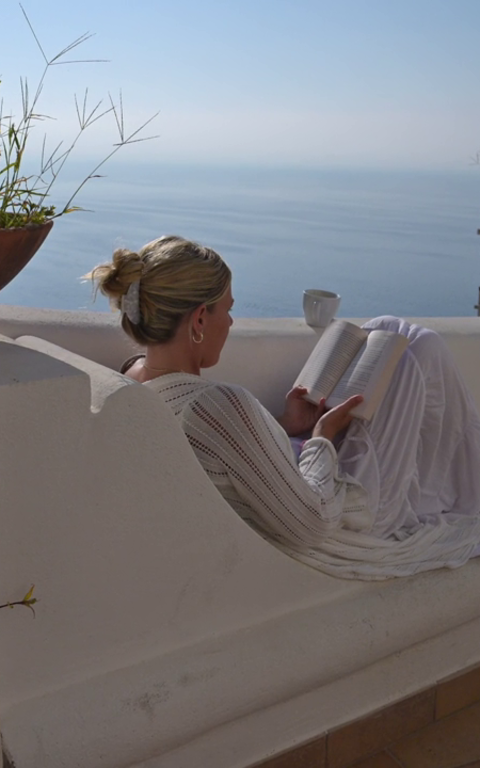 Seaside Villas in Italy and Greece 